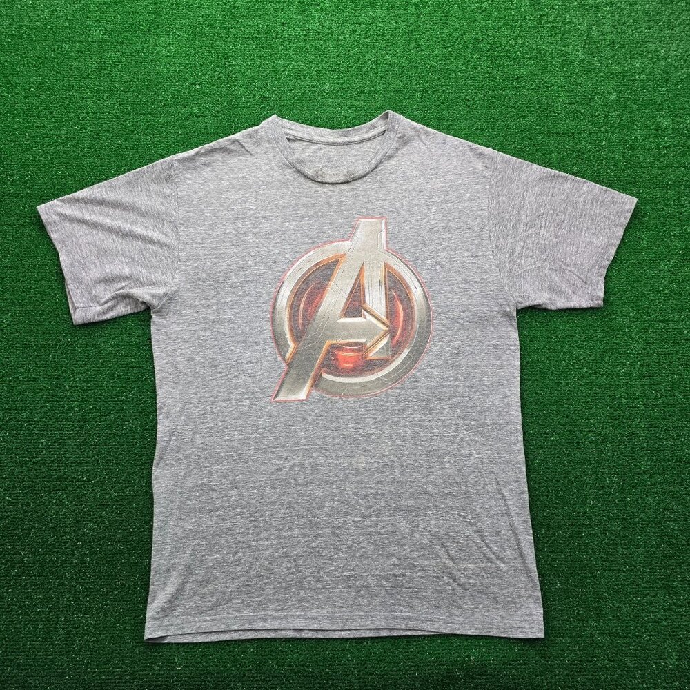 Marvel Tshirt Mens Medium Gray Short Sleeve Superhero Avengers Graphic‎ Logo